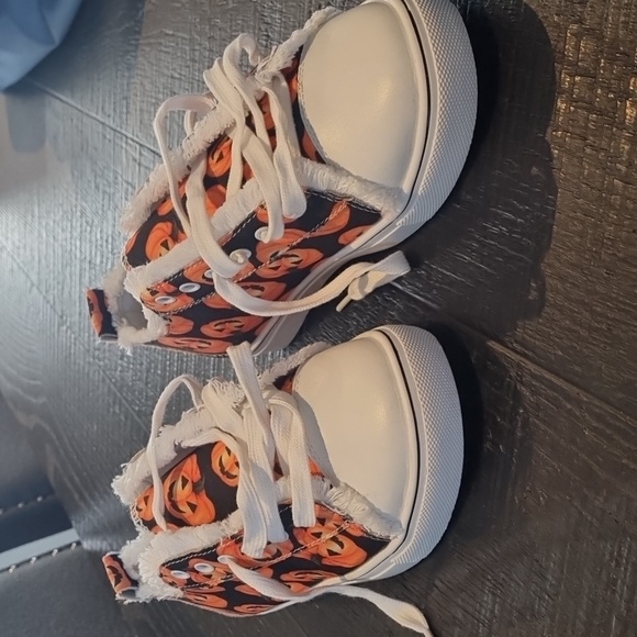 Halloween shoes - Picture 1 of 2